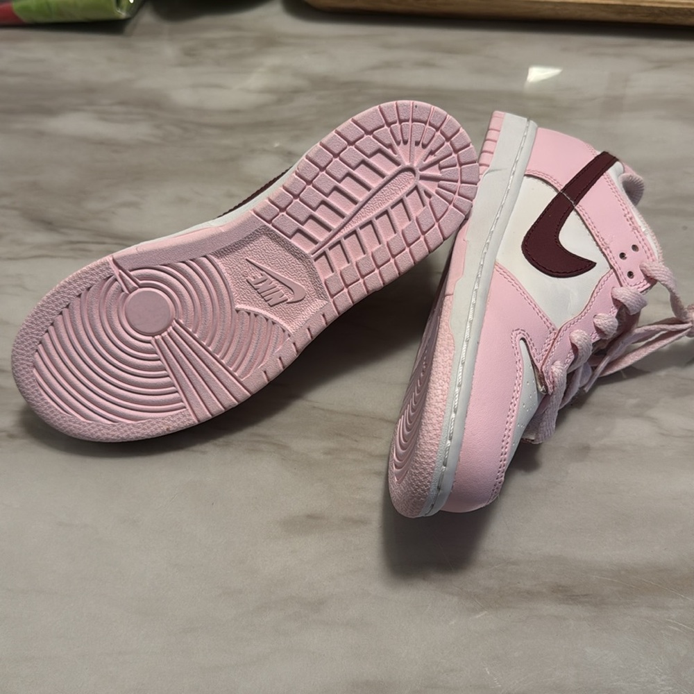 Nike Dunks “Valentines Day Addition “ - Picture 3 of 5